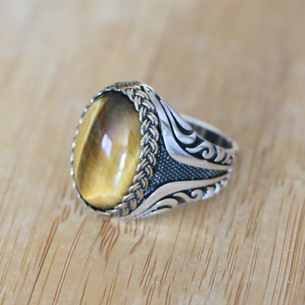 925 Sterling Silver Men's Ring with Tiger Eye - Picture 13 of 13